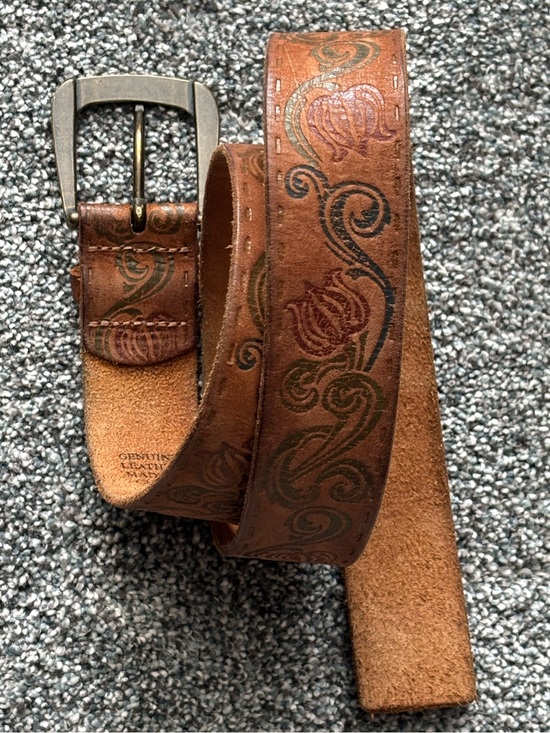 Accessories - vintage-style brown genuine leather western belt featuring floral scroll work